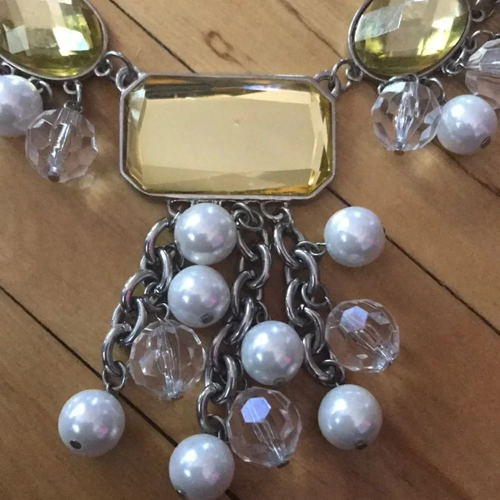 Guess yellow/crystal/pearl statement necklace - Picture 2 of 5